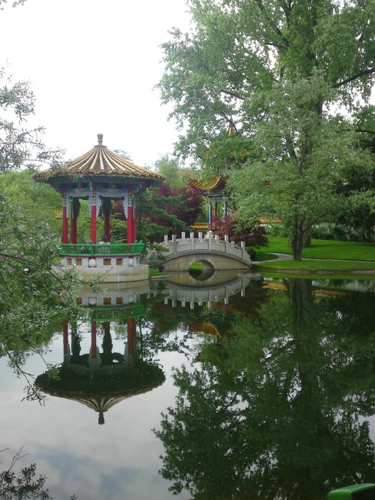 Pagoda Bridge lake