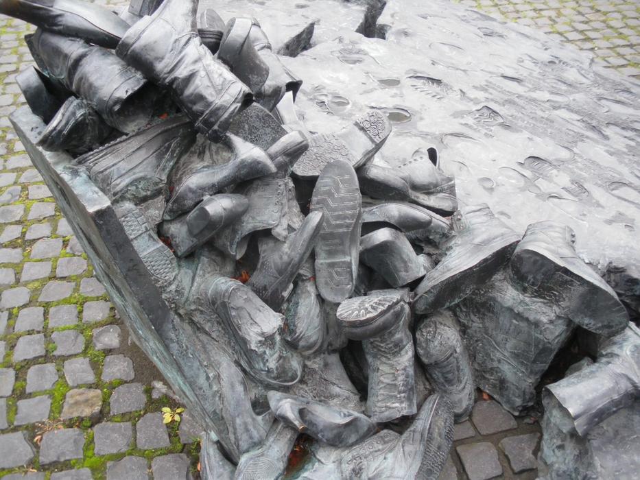 Cologne Shoes Memorial Edith