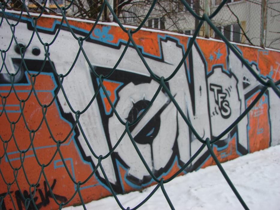 Graphite Winter Fence