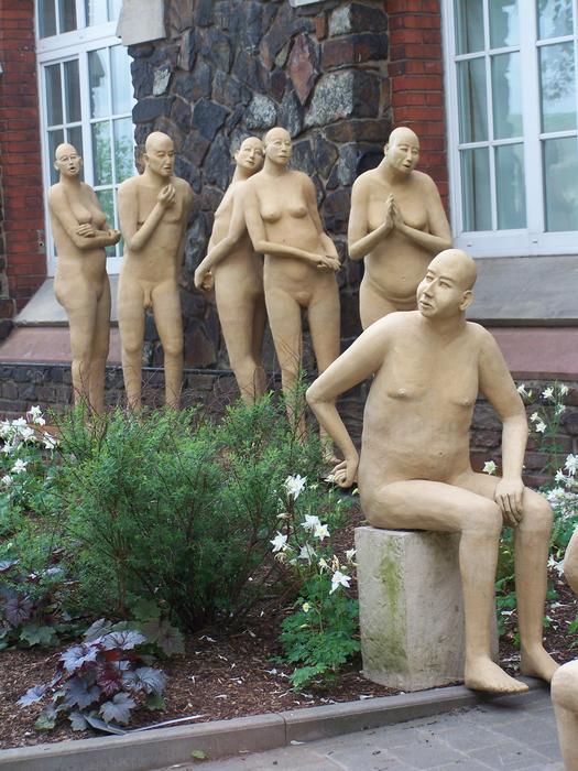 Figures Human as a work of modern art