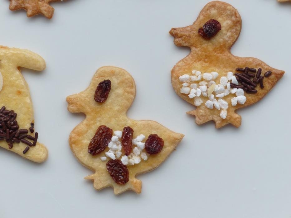sweet duck-shaped pastries