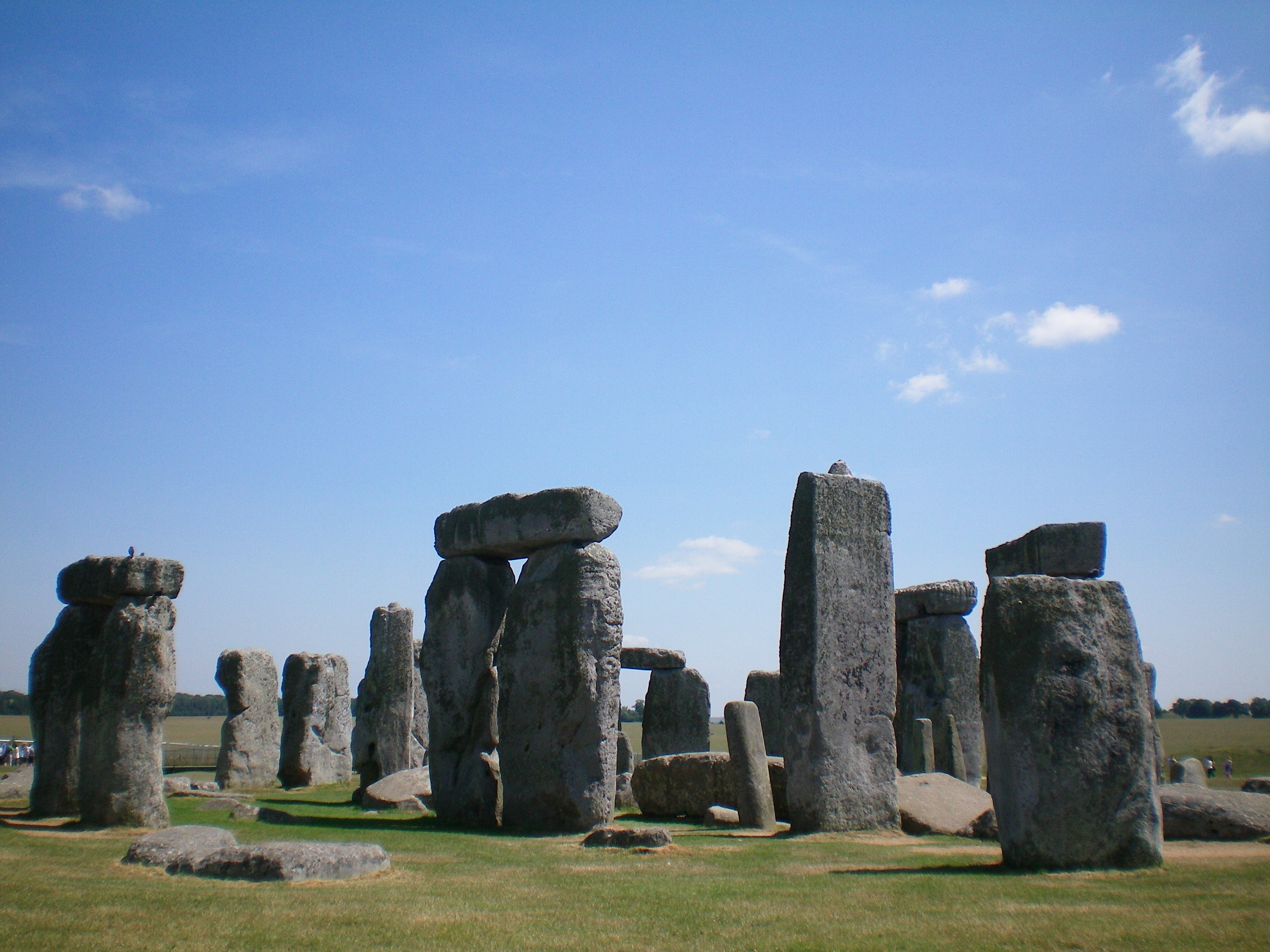 Древние сооружения. Stonehenge England. Англия Stonehenge античная Ротонда. В какой стране находится Стоунхендж.