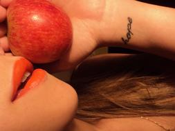 Apple and Lips