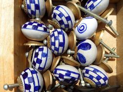 Handles Ceramics Structure