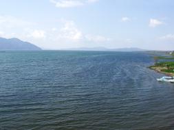Lake Horizon Boat