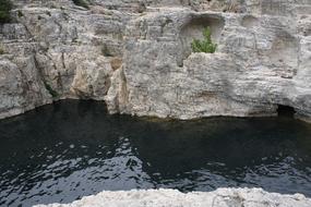 The Waterfalls Of Cascades cliff