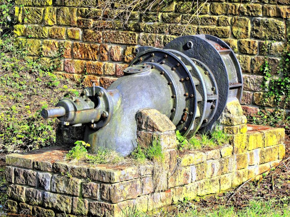 old Pump Water Machine