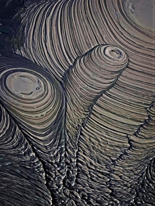 Shapes of the caldera, with lines