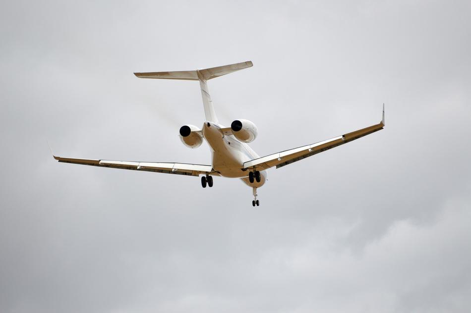 Aircraft flying in Melbourne Australia