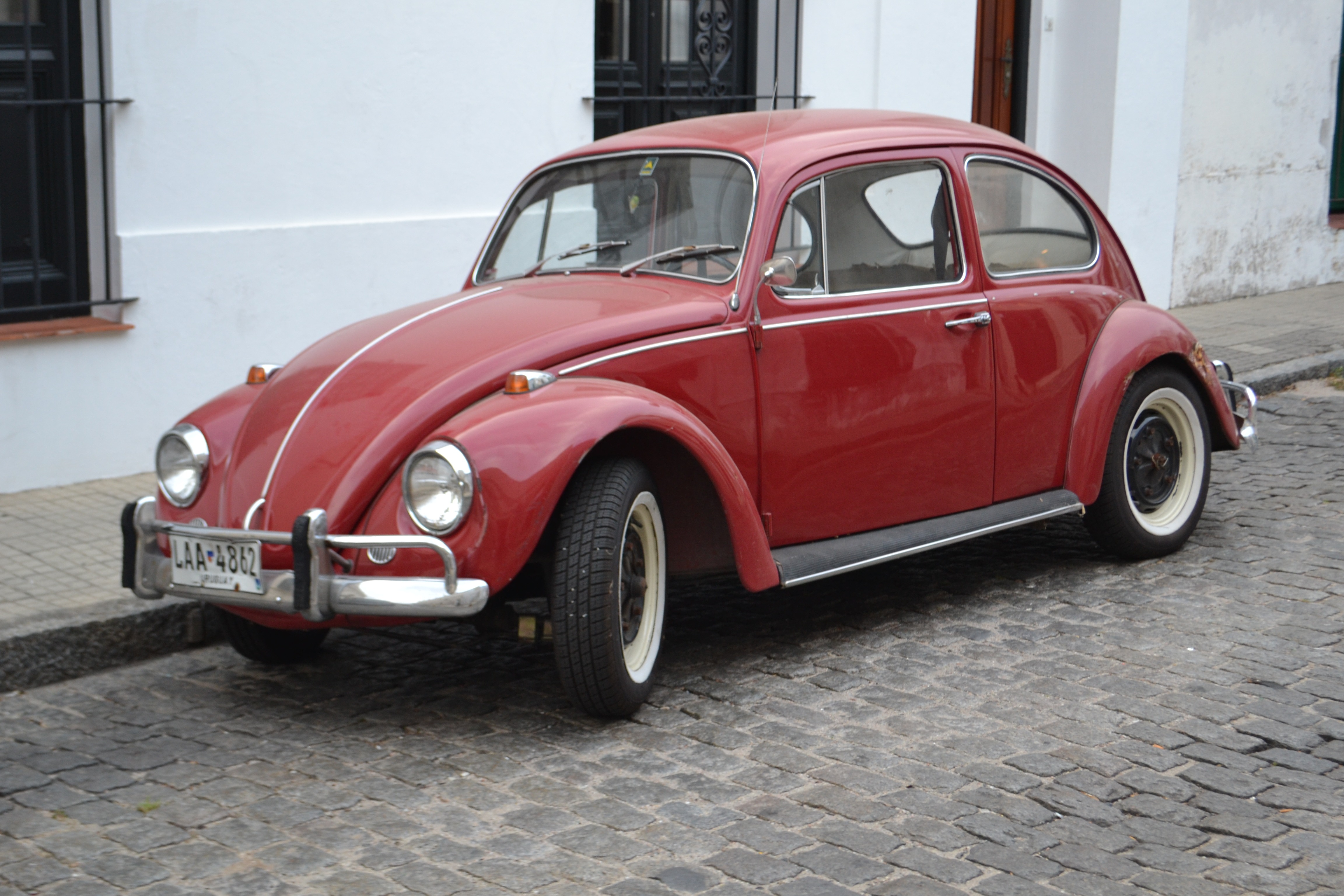 Старый жук. VW Beetle Automatic. VW Beetle 1945. Легендарный Фольксваген Жук. VW Juke 1945.