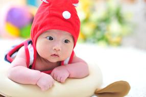 Chiu ItS Wearing A Hat Little Red
