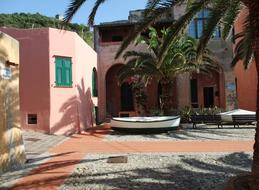 villa in Varigotti