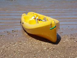 Kayak boat at Pond coast
