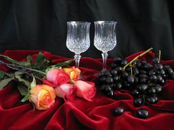 Flowers Glasses Grapes decoration