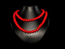 Pearl Necklace Wood