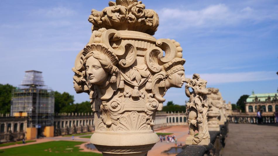 Dresden Zwinger Statue