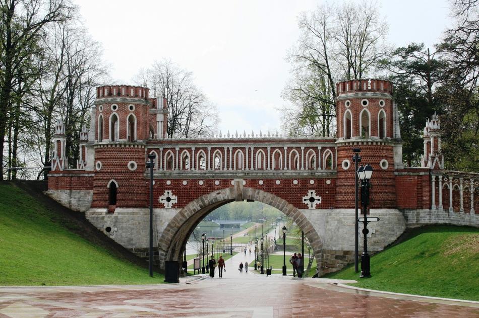 view of the ornate bridge