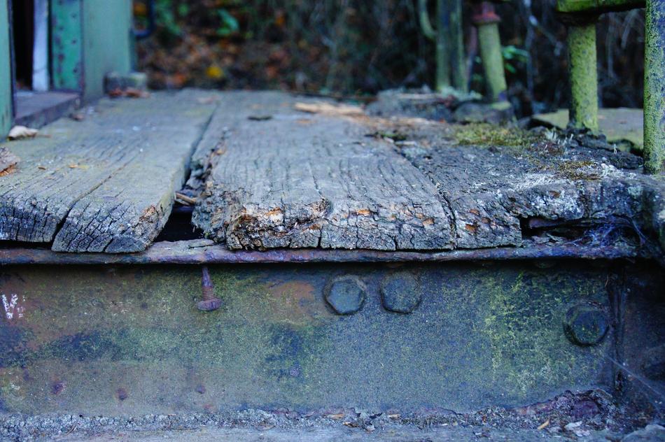Rusted Boards wagon