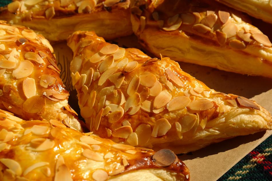 puff pastries with apples close-up
