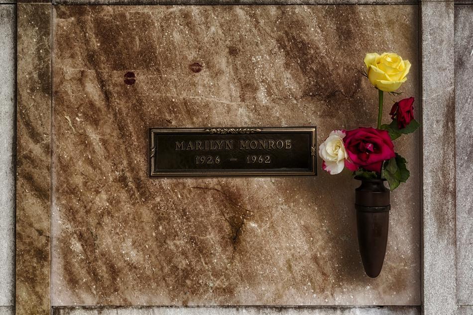 Crypt of Marilyn Monroe, with the colorful flowers