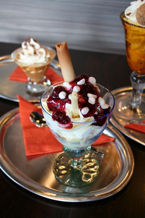 Ice Coupe Berries