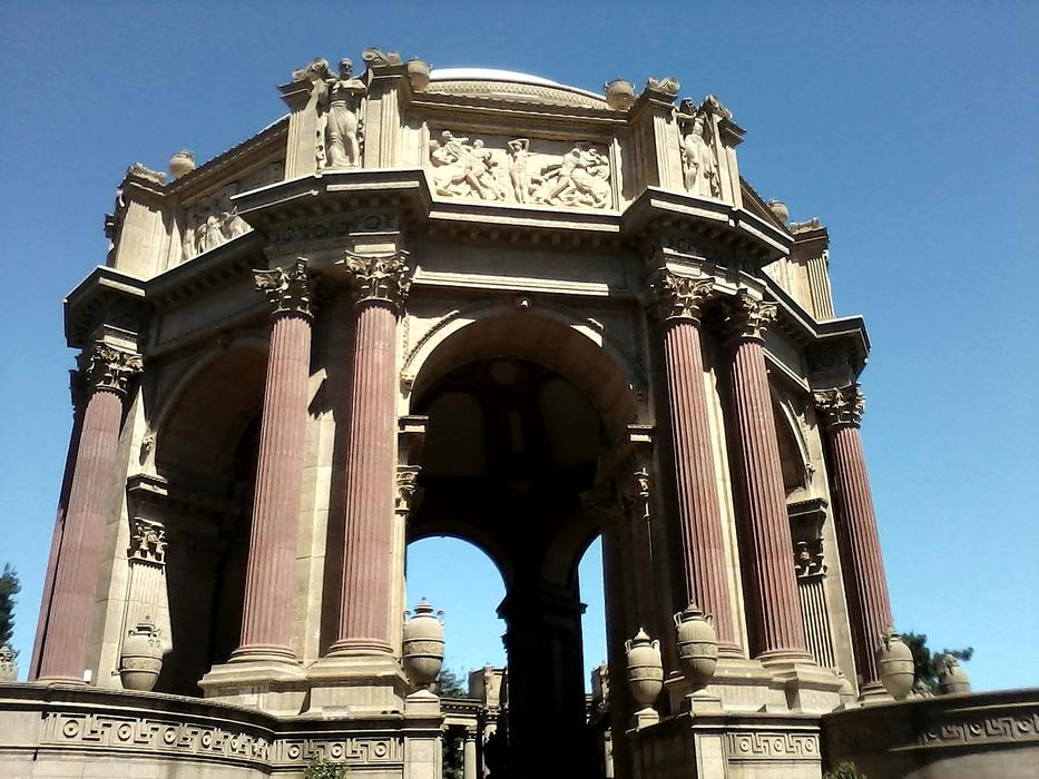 Pillars Elaborate Palace Of Fine