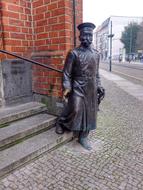 Hauptmann von Koepenick Berlin