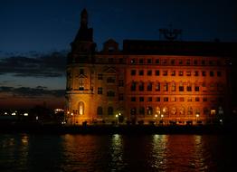 Station Haider Pascha at Night