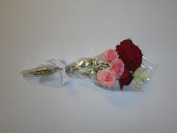 goodly Roses Flower Bunch