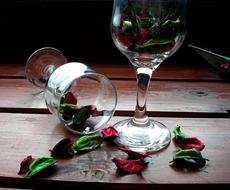 Petals Day Wine Glasses Wooden