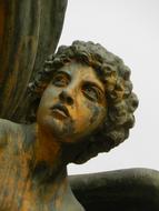 Statue Look