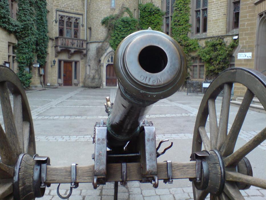 cannon at the medieval Hohenzollern Castle