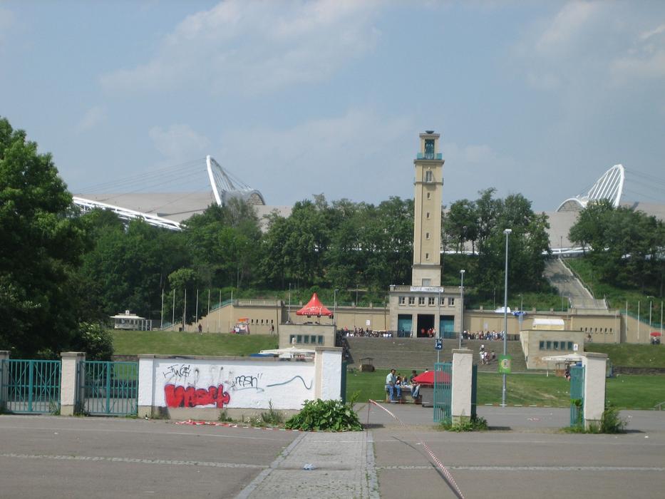Stadium Leipzig Tree