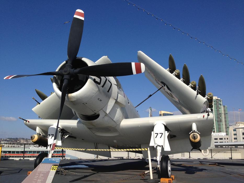 Aircraft Airport San