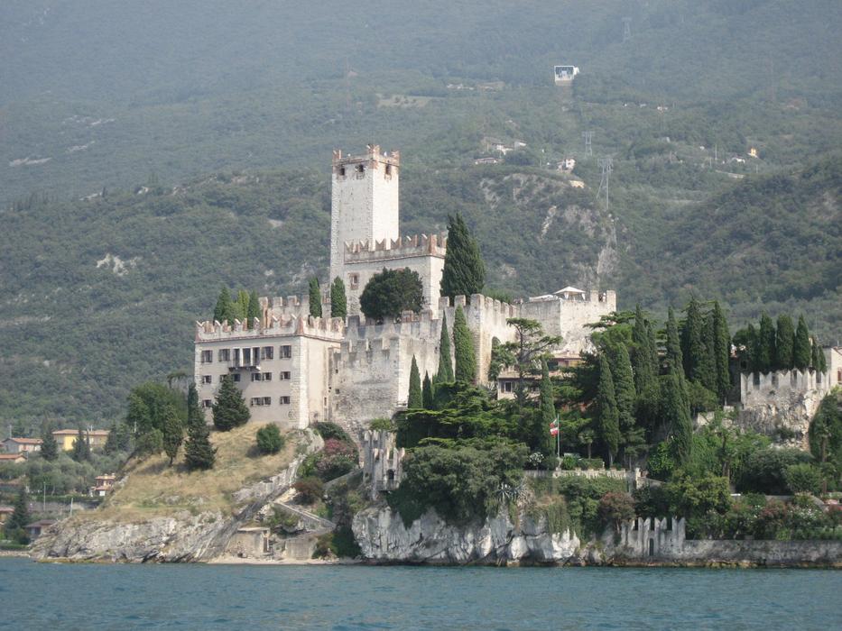 Scaligerburg Towers of Benaco