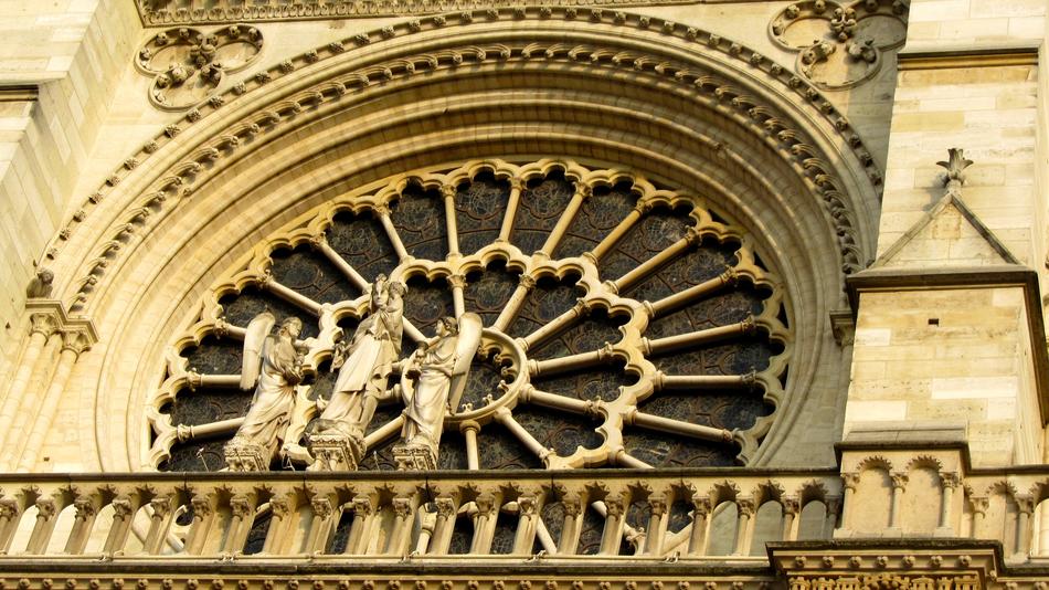 Rosette Facade Notre Dames