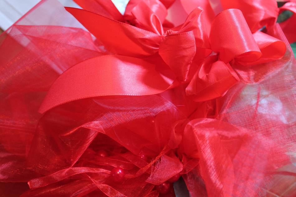 Band Red Gift