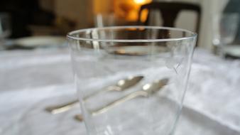 clear glass beaker
