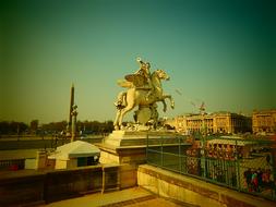Paris Statue
