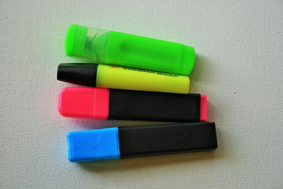 Pens Coloured Highlighters