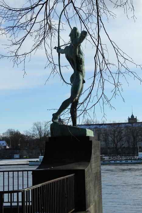 Dresden King River Archer