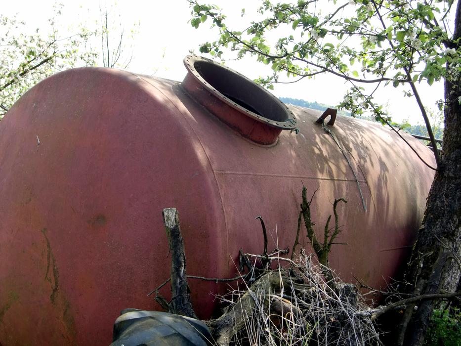 Scrap Tank Pollution