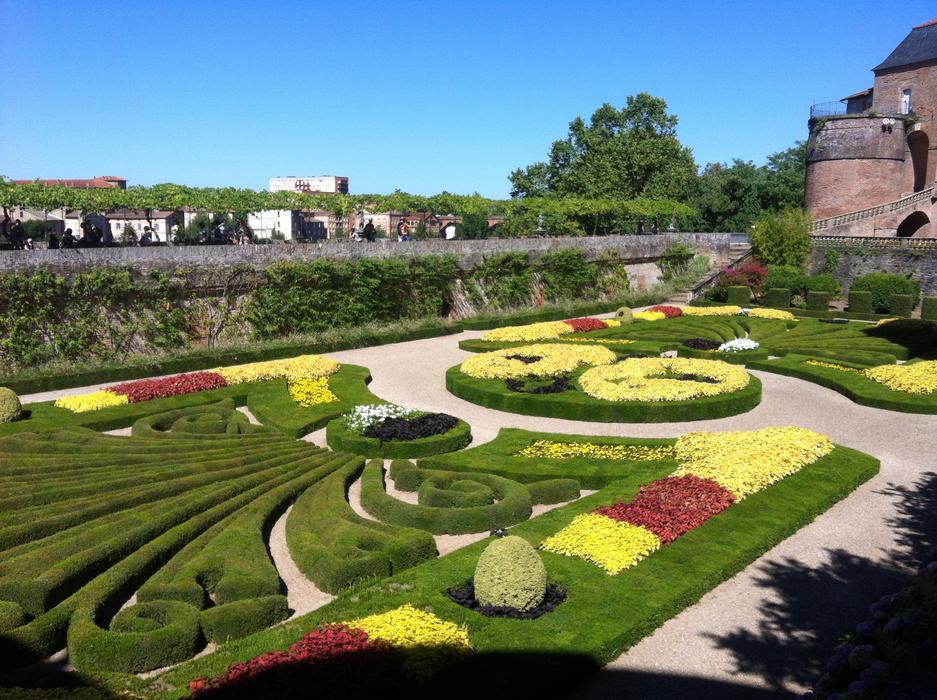 Albi Castle Garden