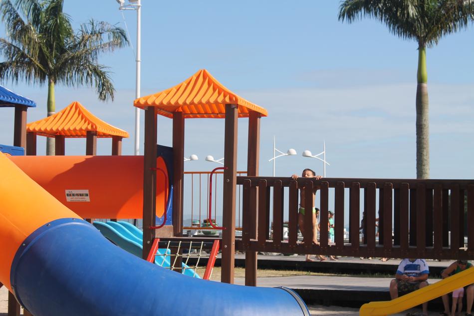 Playground CamburiÃº Toys
