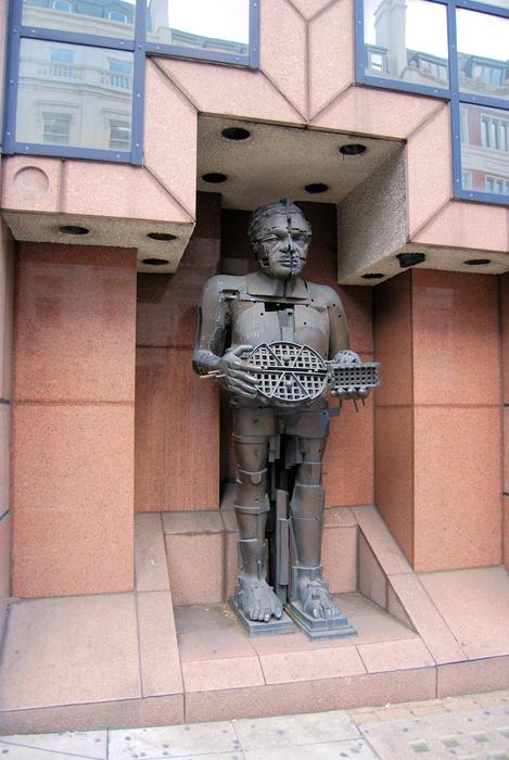 Statue Bronze Eduardo Paolozzi