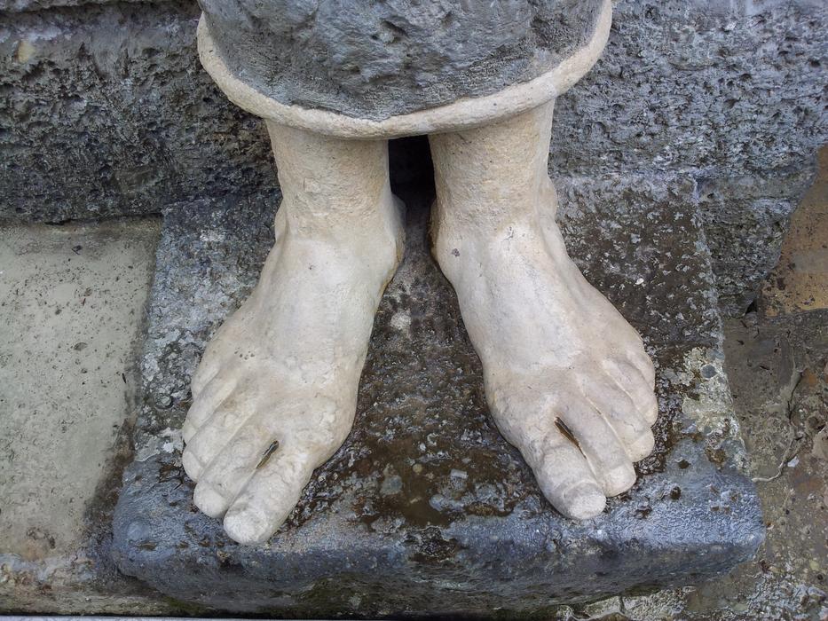 Feet Sculpture