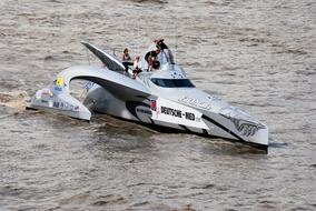 Powerboat Wave-Piercing Trimaran