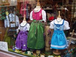 Costumes Dirndl Costume