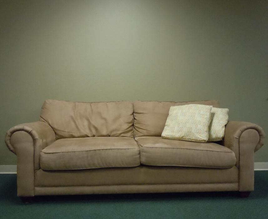 Couch Welcome Lounge