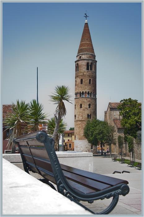 Bench Tower Holidays